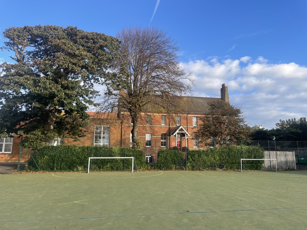 CES Launch New UK High School Immersion Programme in Worthing